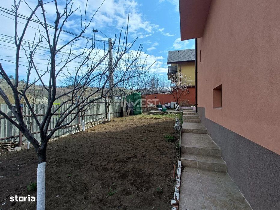 Casa S+P+1E, 185mp Utili, 5 camere, la strada principala -  TOMESTI
