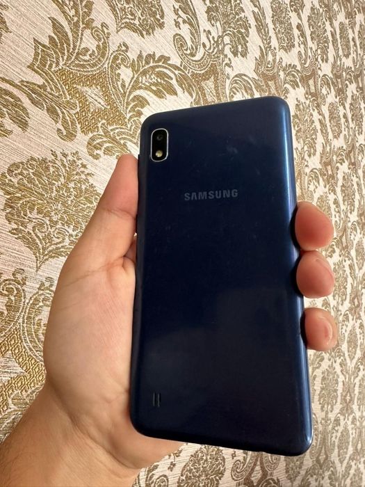 Samsung A10 продам