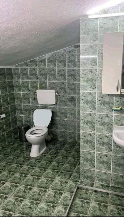 Дава се под наем Етаж от къща в София, Надежда 4 - 150 кв.м за 747.66 € - Снимка #8