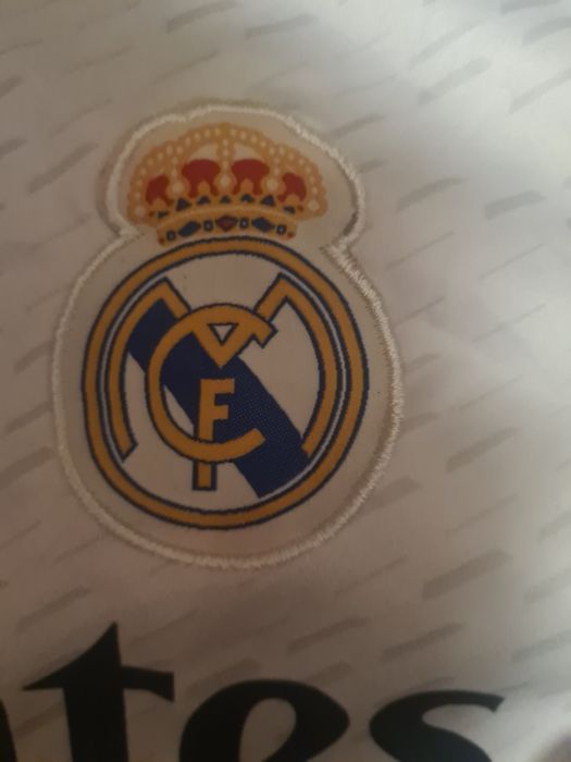 Оригинал блуза  Real madrid на Vini. Jr. размер   м