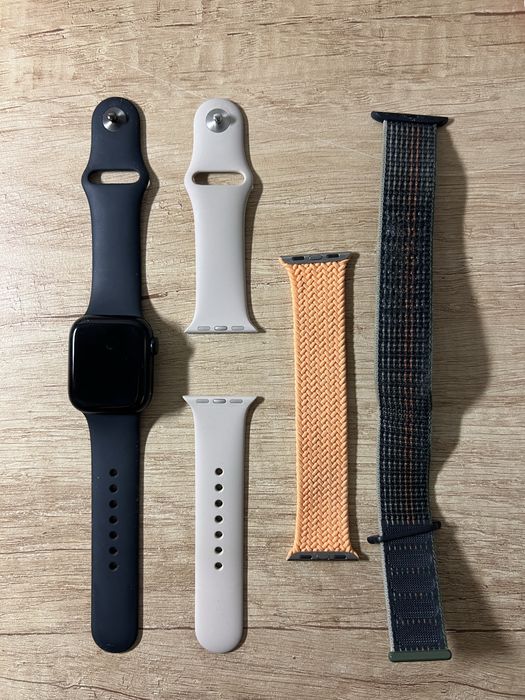 Продаю Apple Watch Series 8