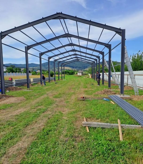 vând structură metalică 12 deschiderea 25 lungime 4 m la stâlp din pro