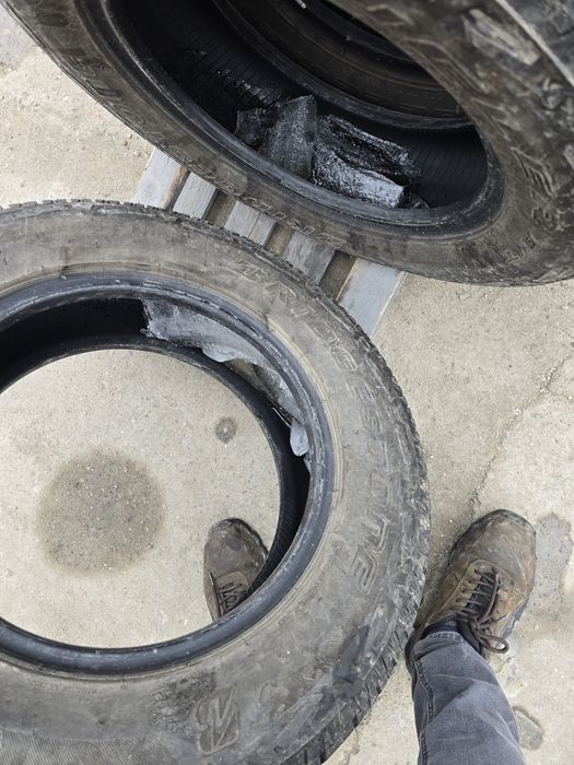 Anvelope de iarna 205-70r15 Brisgestone AT