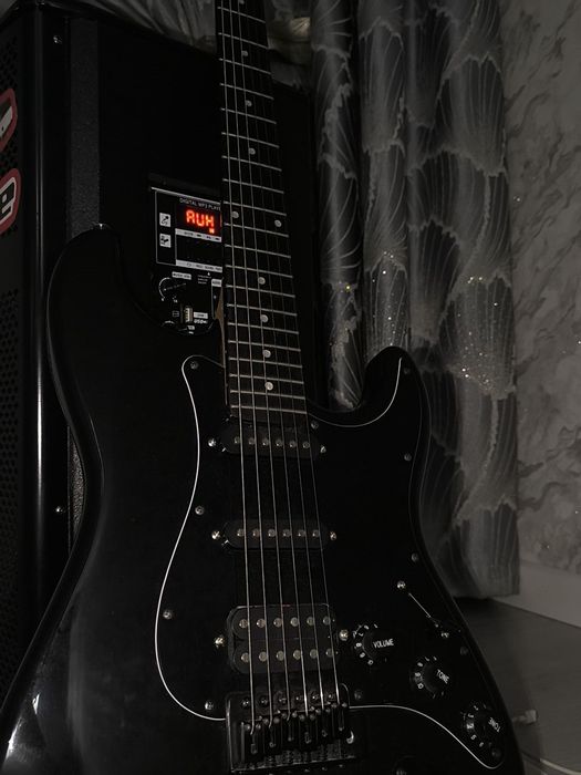 Электро гитара срочно