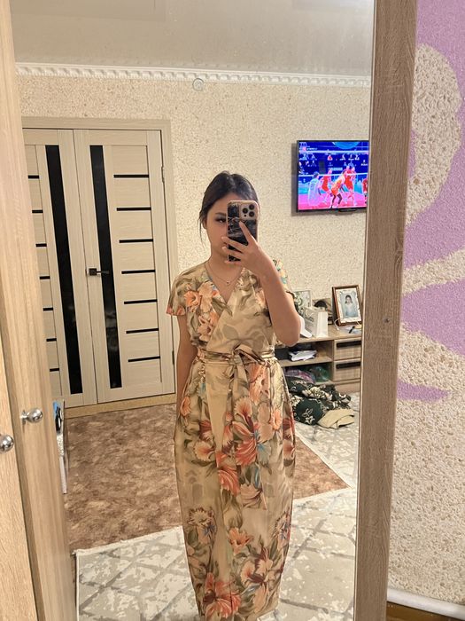 Продам недорого отличные платья