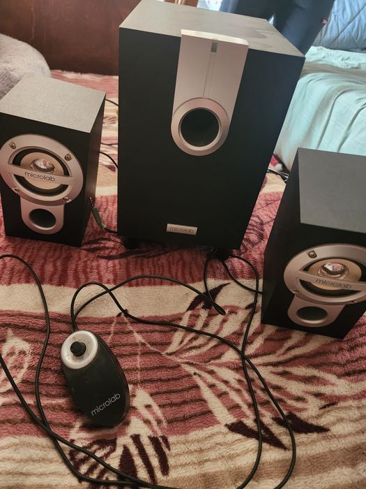 Система колонок для телевизоров и ноутбуков