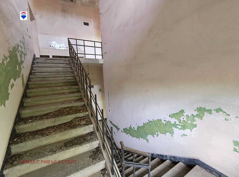 Бизнес имот за продажба в с. Тертер