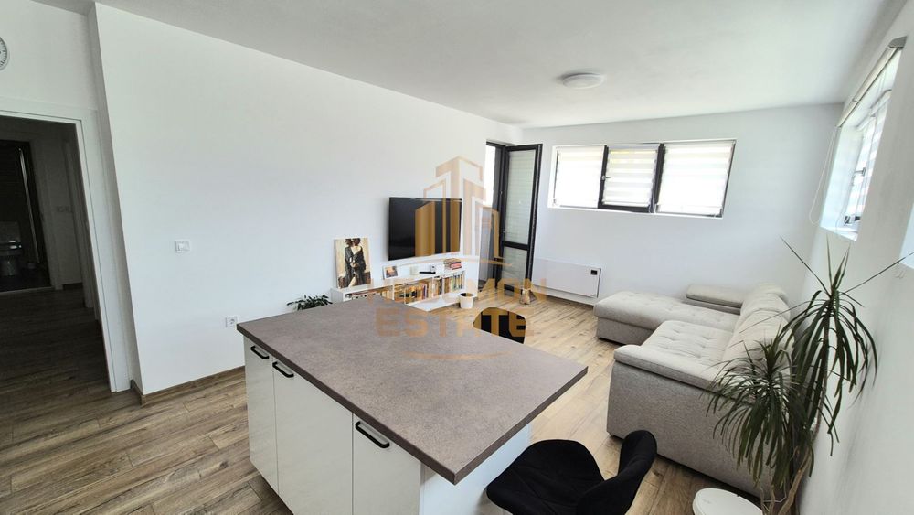 Продава се Тристаен апартамент в к.к. Св.Св. Константин и Елена - 80 кв.м за 2188 €/кв.м - Снимка #2