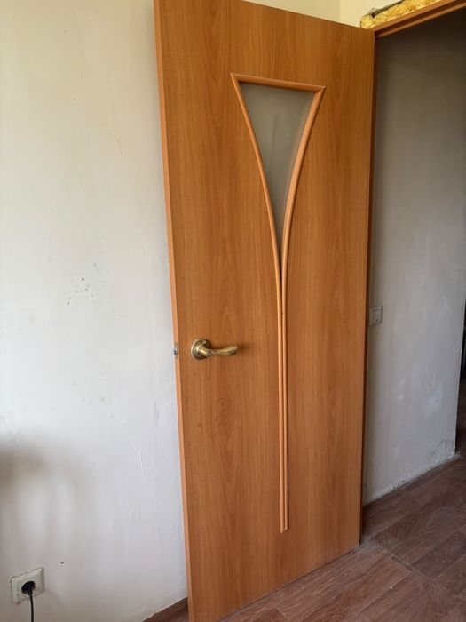 Продам межкомнатные двери