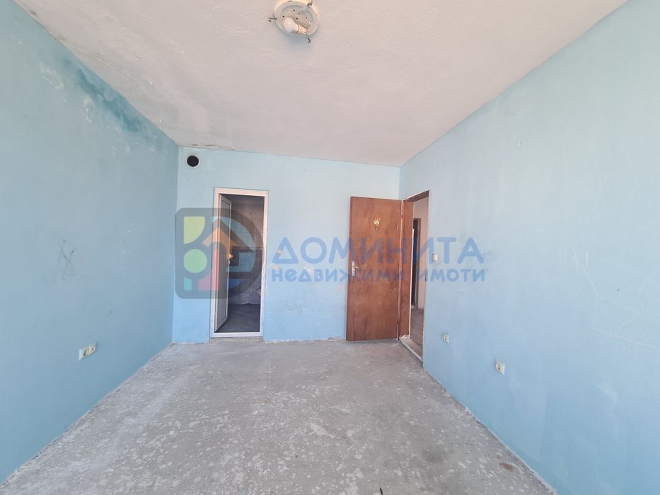 Продава се Къща в Приморско - 428 кв.м за 437 €/кв.м - Снимка #1