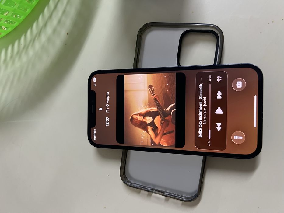 IPhone 12 tel norm xolatda abmenga 128 talik yomks 100 fes tru ton bor