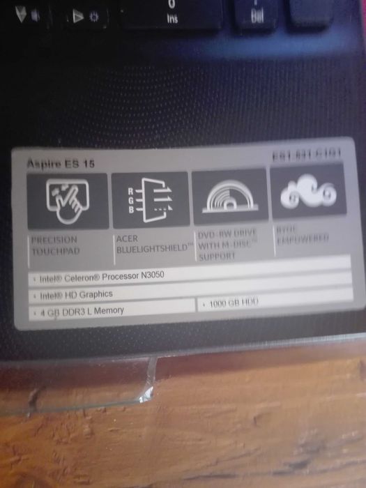 Laptop Acer Aspire ES-15