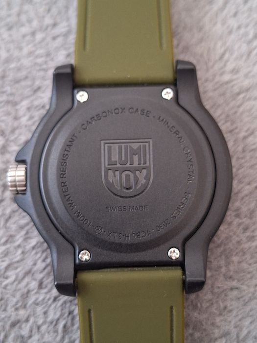 Luminox Manta Ray Carbonox