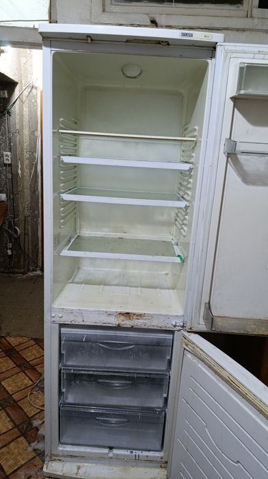 Продаю холодильник Атлант