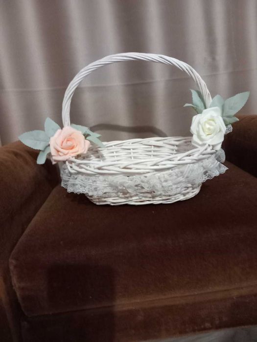 Продавам ръчно изработени украси