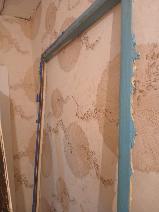 Продаётся наружная дверь