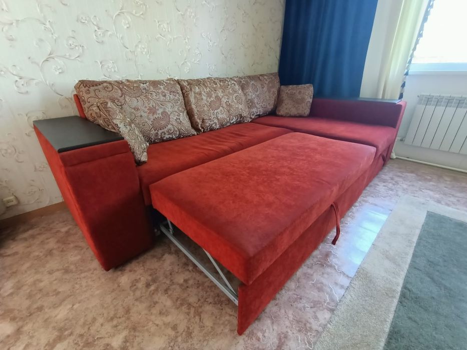 Продам диван в хорошем состоянии