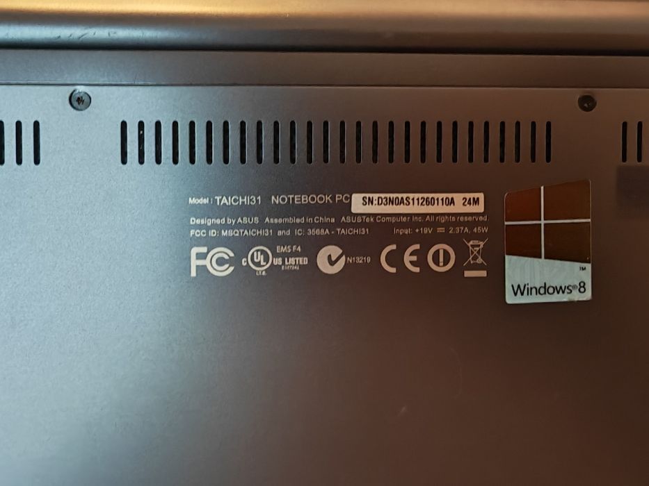Laptop ASUS Taichi 31 i7, 4GB RAM, două ecrane, defect, fără SSD sau dezmembrez
