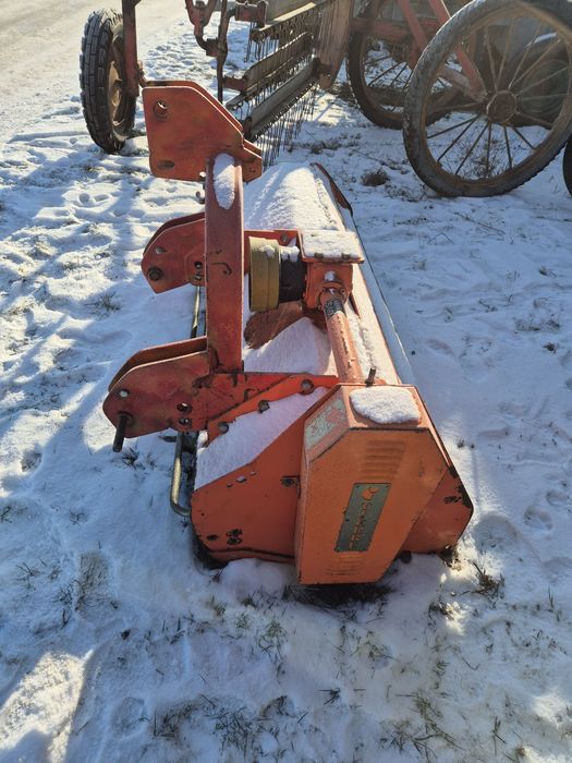 Tocător de resturi vegetale