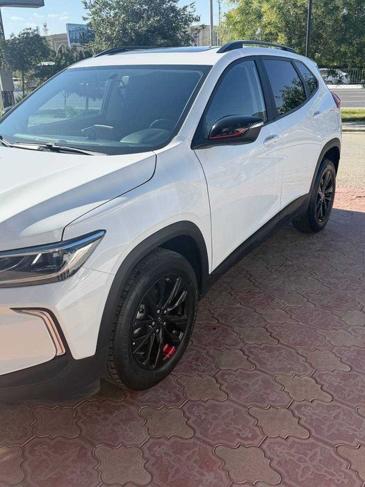 Tracker 2 автомашинаси СОТИЛАДИ
