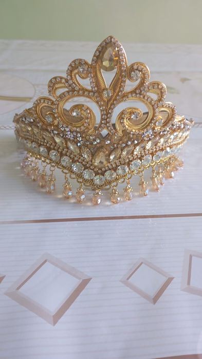 Kelin libosi kelinlar uchun judayam chiroyli