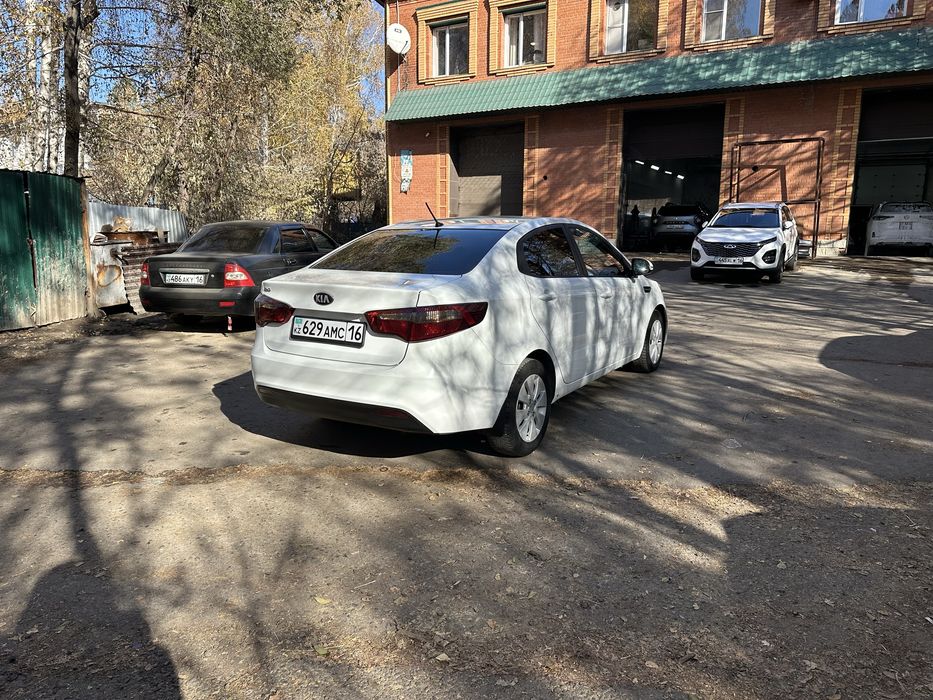 Продам авто kia rio