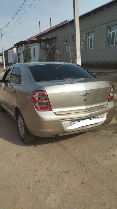 Mashin satiladi bahasi kelismli