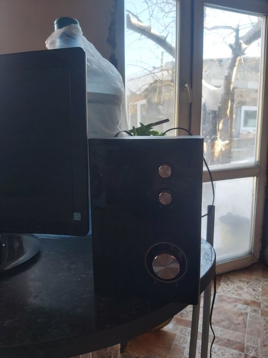 Монитор филипс диагональ 18.5 + сабуфер