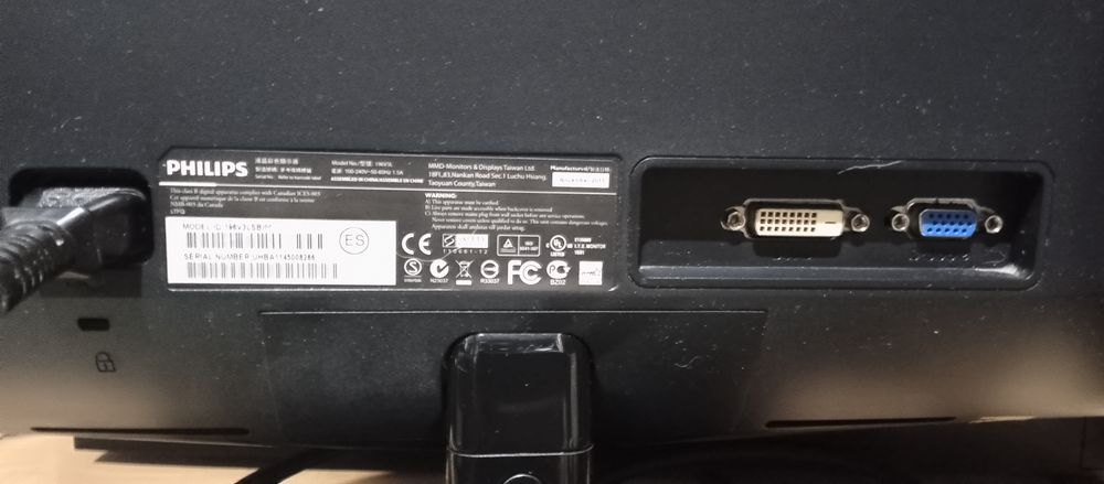 Монитор Филипс 19