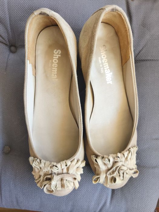 Велурени обувки с малък ток - 34 номер