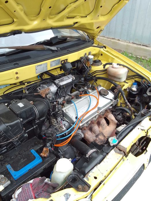 Митсубиси спейс раннер