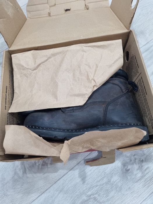 Продам спецобувь фирмы Red Wings