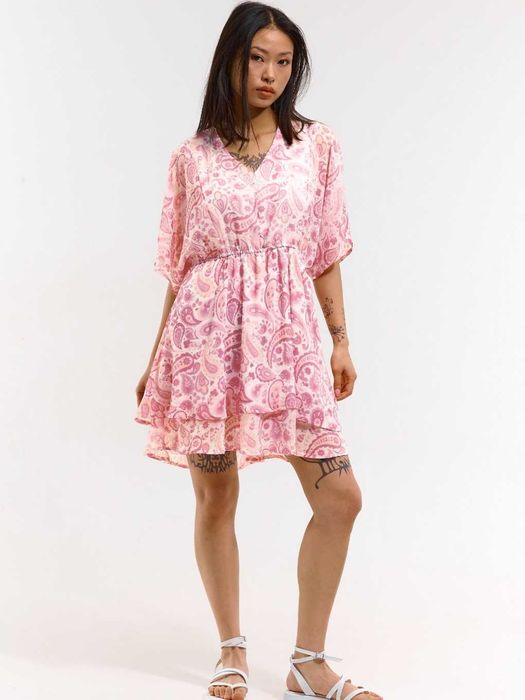 Дамска рокля с мотиви