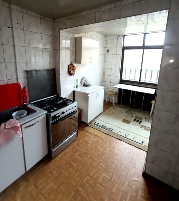 Фархадский, Чиланзар 23 сдается квартира 3/3/4, кирпич 77 серия