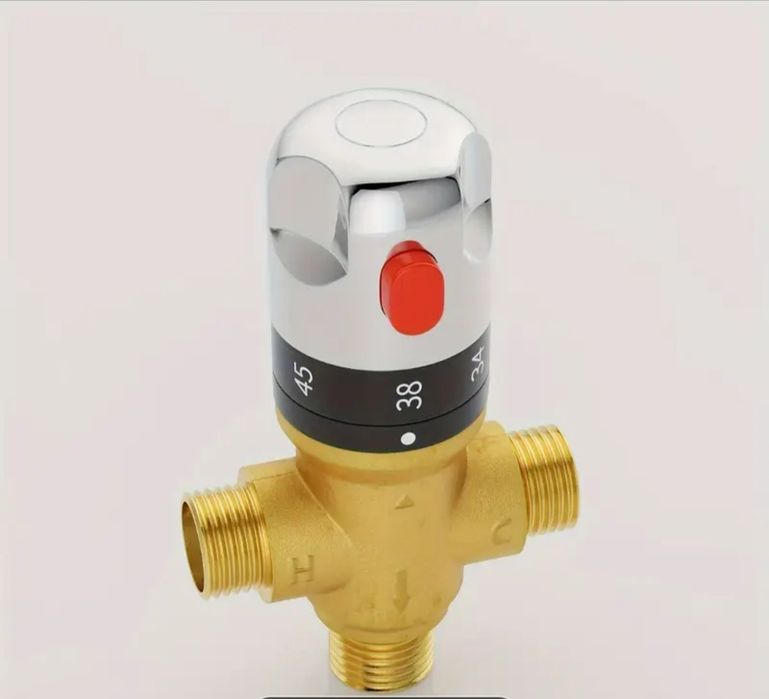 Трипътен смесителен вентил