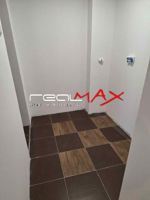 Продава се Къща в Шипка - 140 кв.м за 1129 €/кв.м - Снимка #12