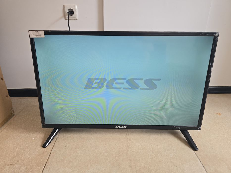 Смарт телевизор Bess 32инча
