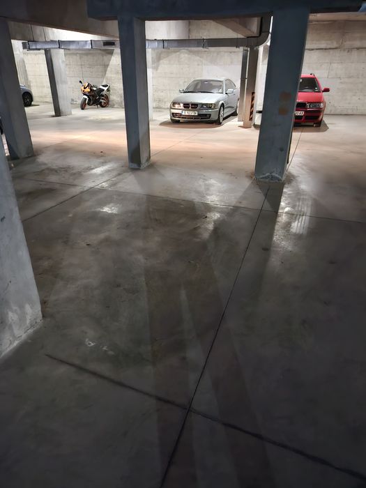 Паркоместа поднаем