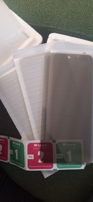 4 бр. стъклени протектора със затъмнение Samsung A55