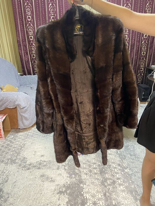 Продам норковую шубу