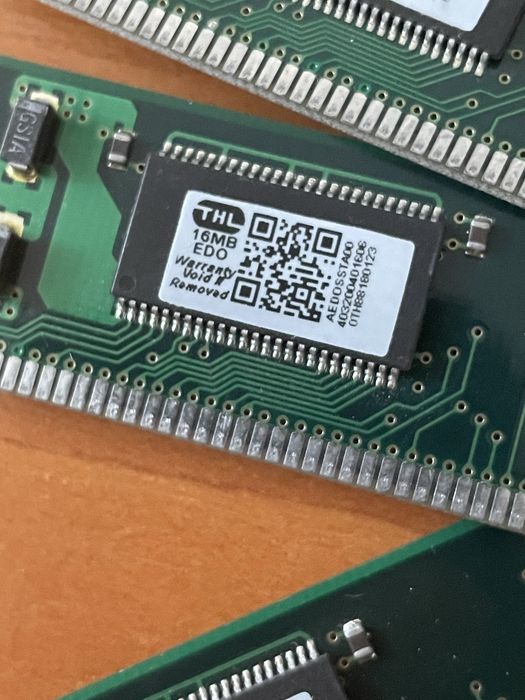 Retro memorii edo 16mb 72 pini