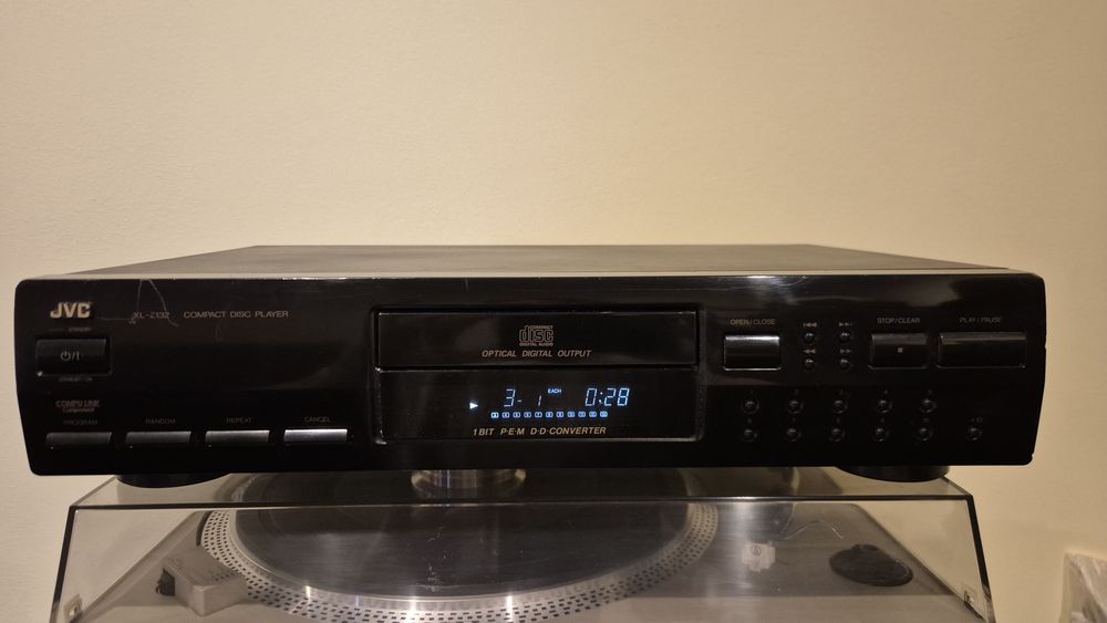 CD player JVC XL-Z132BK