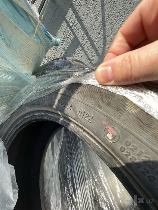 Шина 225/50 R18 Continental 4шт