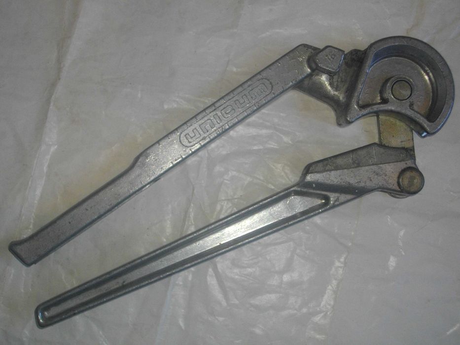 Тръбогиб Ножица кабели Шмиргел Ъглошлайф DeWALT Пневматичен Ексцентър