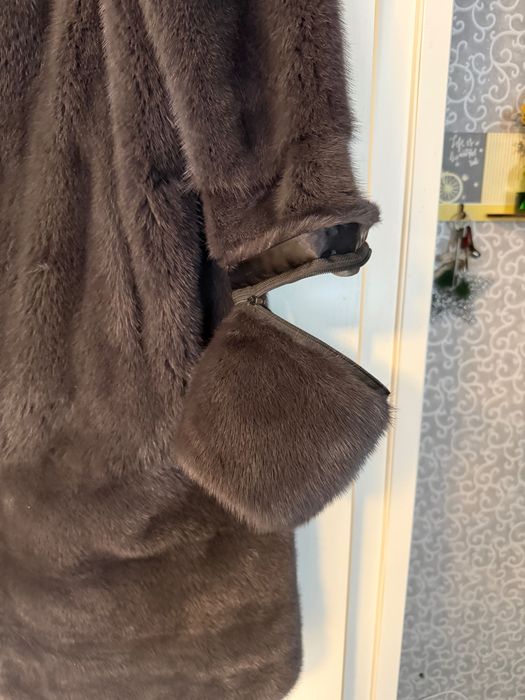 Норковая шуба б/у 1год