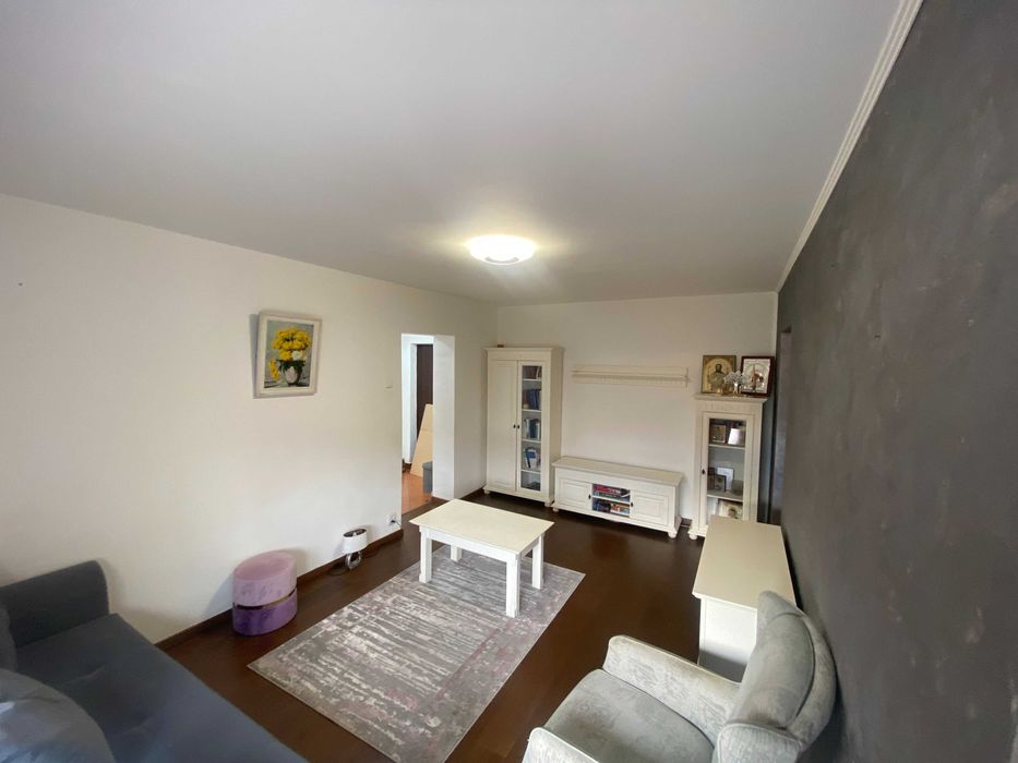 Vanzare apartament 2 camere