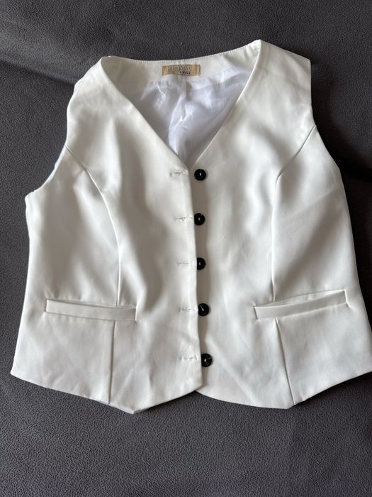 Продам костюм тройка