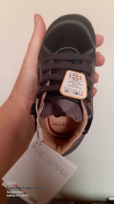 Оригинални бебешки обувки