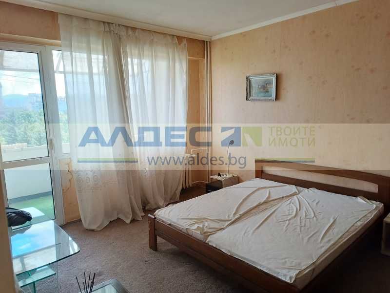 Дава се под наем Тристаен апартамент в София, Център - 85 кв.м за 500 € - Снимка #4