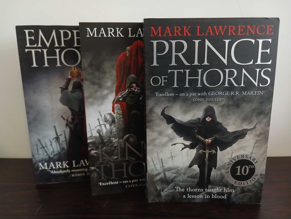 The Broken Empire Trilogy, книги на английски език